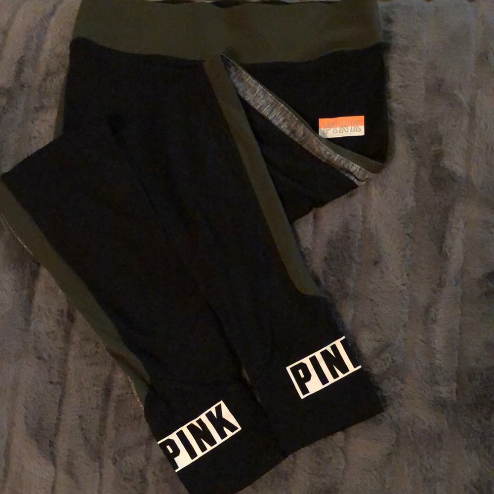 VS PINK Ultimate Yoga pants in medium